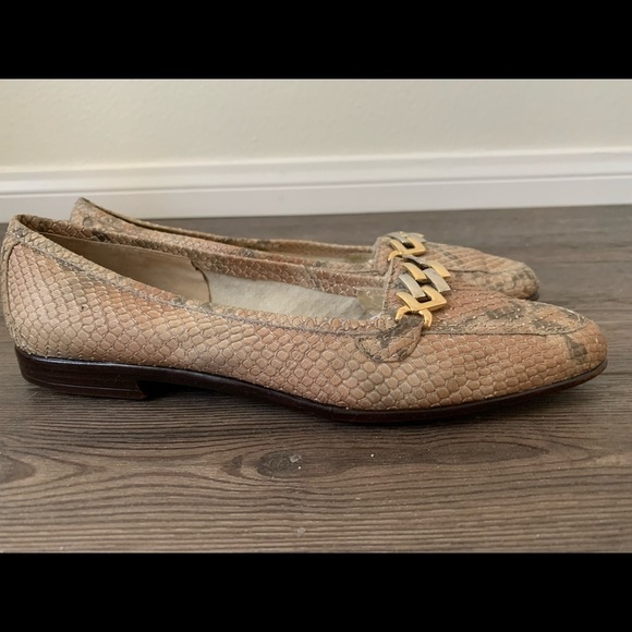 Flats - Picture 4 of 8